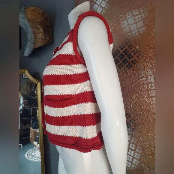 Nwt Zara Red and Crean Striped Knit Vest with Large Goldtone Buttons - Picture 6 of 12
